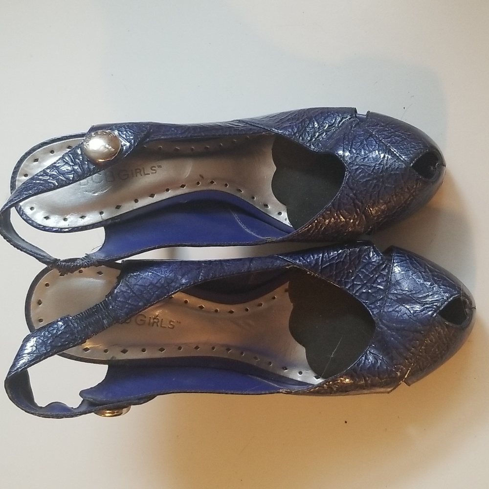 BCBG Slingbacks - Picture 4 of 7